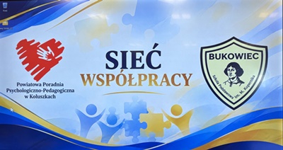 Slajd z nazwą i logo poradni w Koluszkach oraz Zespołu Szkolno - Przedszolnego w Bukowcu